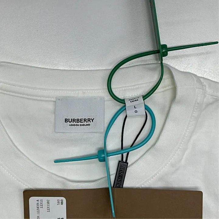 Burberry Burberry White Side Check T-Shirt for Women 0079 Size M / US 6-8 / IT 42-44 - 2 Thumbnail