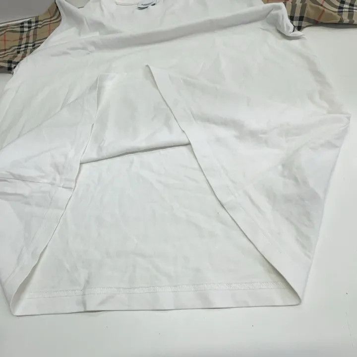 Burberry Burberry Checked Sleeve Loose Fit T-shirt 0079 Size S / US 4 / IT 40 - 9 Thumbnail