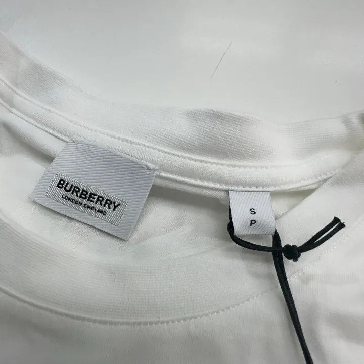 Burberry Burberry White Loose Fit T-Shirt with Pocket 0079 Size S / US 4 / IT 40 - 11 Thumbnail