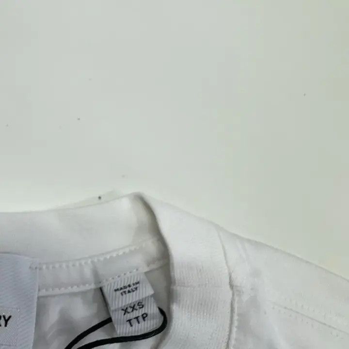 Burberry Burberry FW22 White Graphic Short Sleeve T-Shirt 0079 Size XXS / US 00 / IT 34 - 9 Thumbnail