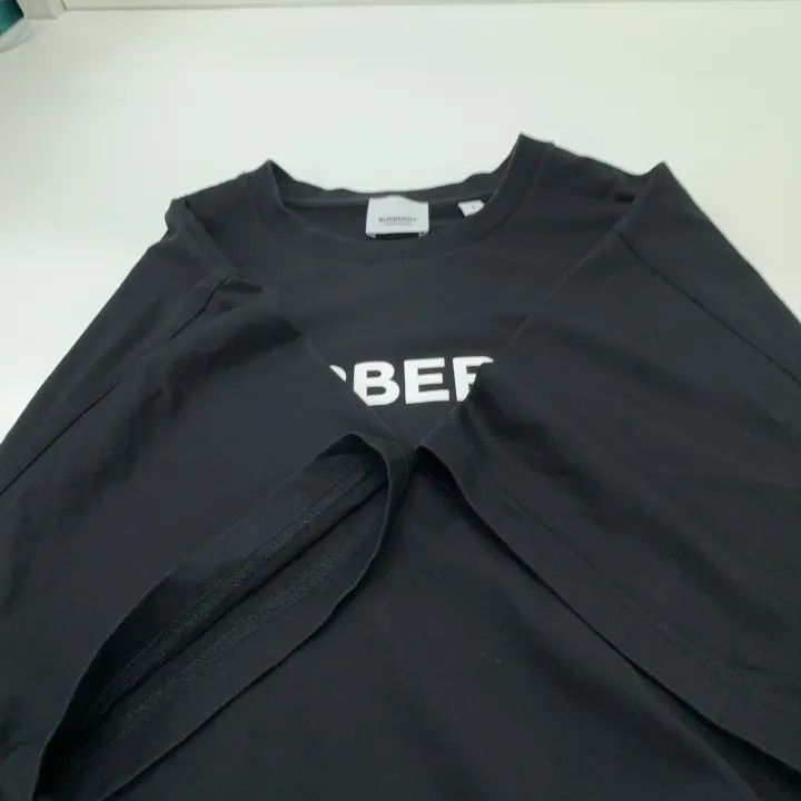 Burberry SS22 Black Logo Print T-Shirt 0079