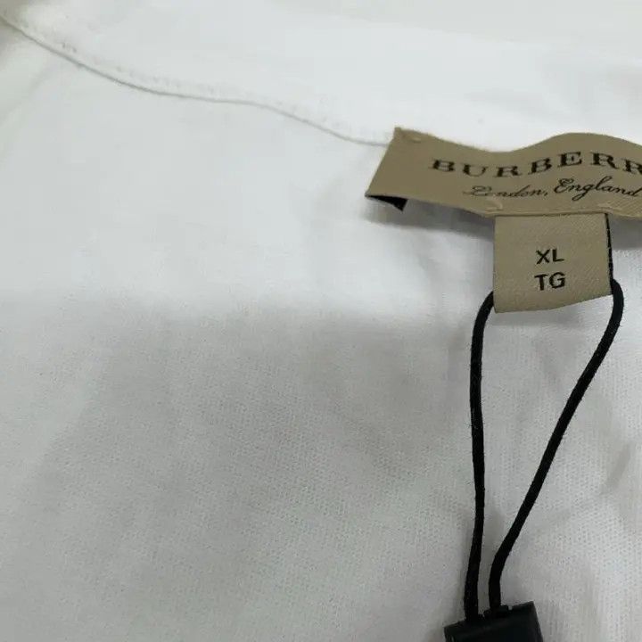 Burberry Burberry Logo Round Neck Short Sleeve T-Shirt 0079 Size XL / US 12-14 / IT 48-50 - 8 Thumbnail