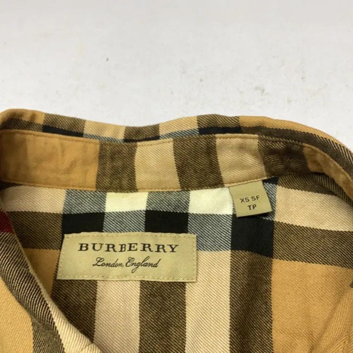 Burberry Burberry Plaid Casual Long Sleeve Shirt 0079 Size XS / US 0-2 / IT 36-38 - 2 Thumbnail