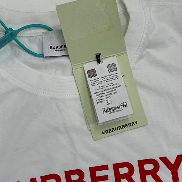 Burberry Burberry Red Letter Short-Sleeve T-Shirt 0079 Size M / US 6-8 / IT 42-44 - 3 Thumbnail