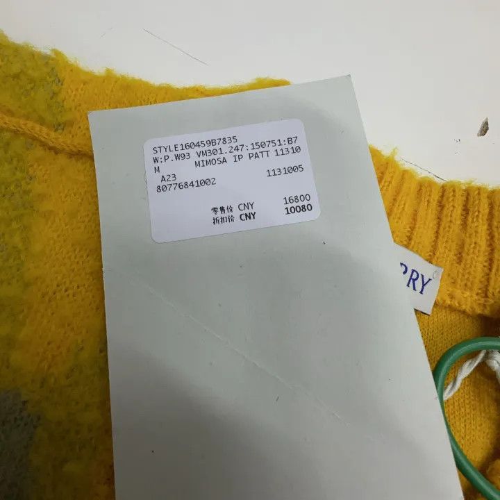 Burberry Burberry Yellow Diamond Pattern Long Sleeve Sweater 0079 Size M / US 6-8 / IT 42-44 - 4 Thumbnail