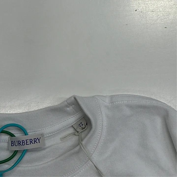 Burberry Burberry Equestrian Print Long Sleeve T-Shirt 0079 Size XS / US 0-2 / IT 36-38 - 2 Thumbnail