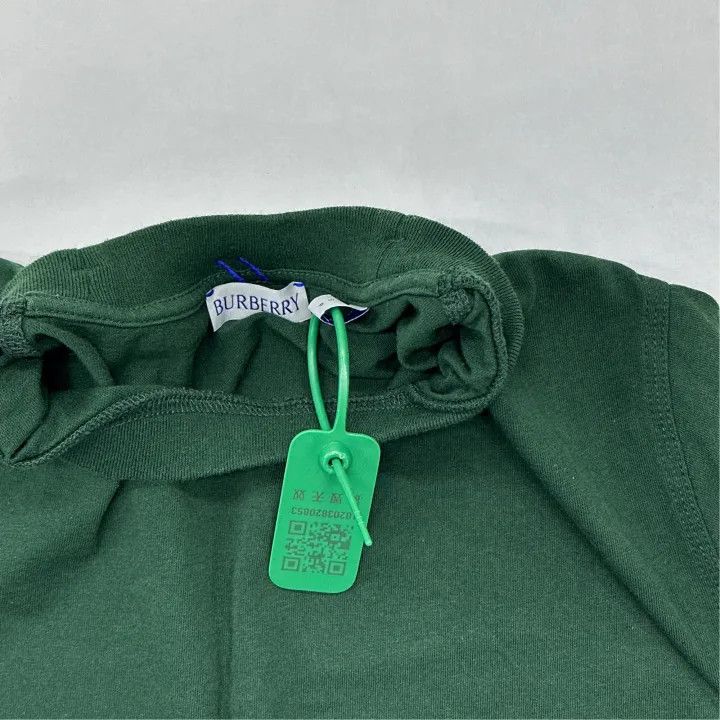 Burberry Burberry Green Short Sleeve T-Shirt for Women 0079 Size S / US 4 / IT 40 - 6 Thumbnail