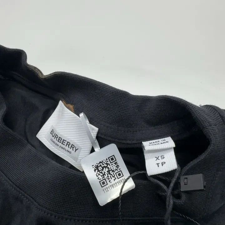 Burberry Burberry Logo Short Sleeve T-Shirt for Women 0079 Size XS / US 0-2 / IT 36-38 - 4 Thumbnail