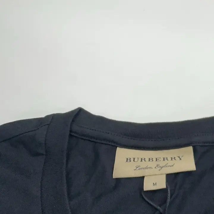 Burberry Burberry Black Short Sleeve T-Shirt 0079 Size M / US 6-8 / IT 42-44 - 8 Thumbnail