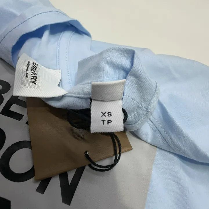 Burberry Burberry Oversize Logo Print Cotton T-Shirt 0079 Size XS / US 0-2 / IT 36-38 - 4 Thumbnail