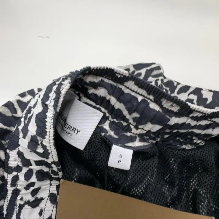 Burberry Burberry Zebra Pattern Loose Swim Shorts 0079 Size 22" - 6 Thumbnail