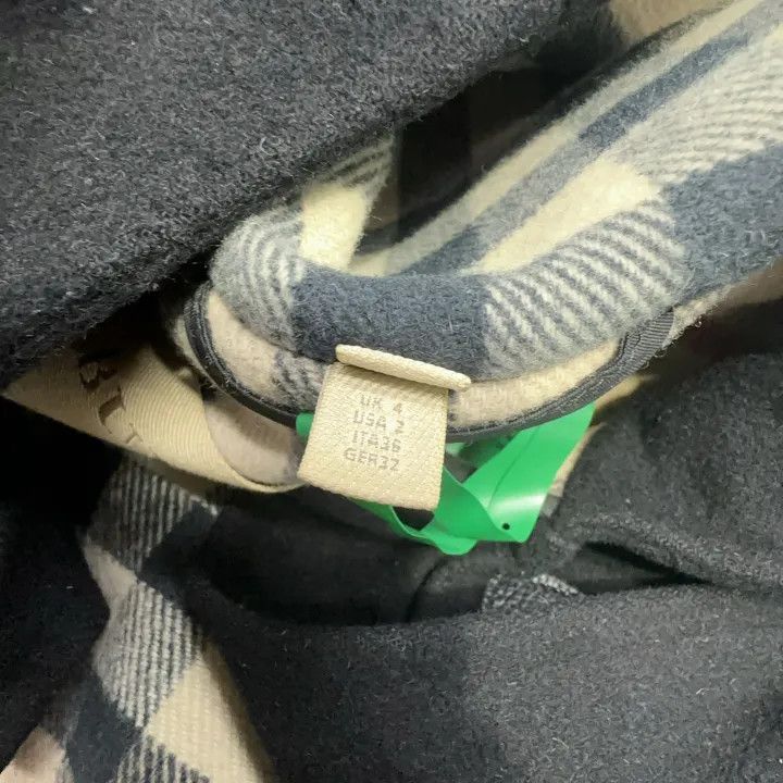 Burberry Burberry Wool Toggle Coat for Women 0079 Size S / US 4 / IT 40 - 5 Thumbnail