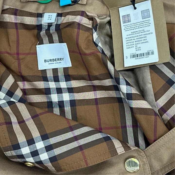 Burberry Burberry FW22 Long Plaid Overcoat for Women 0079 Size S / US 4 / IT 40 - 4 Thumbnail