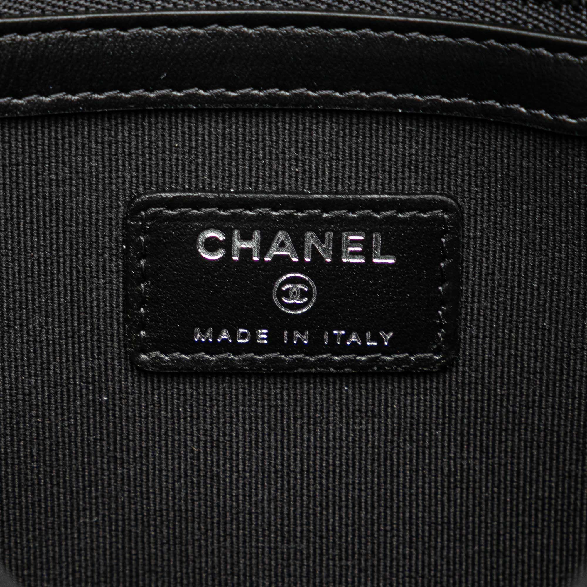 Chanel Chanel Medium Stitched Calfskin CC Cosmetic Case Size ONE SIZE - 5 Thumbnail
