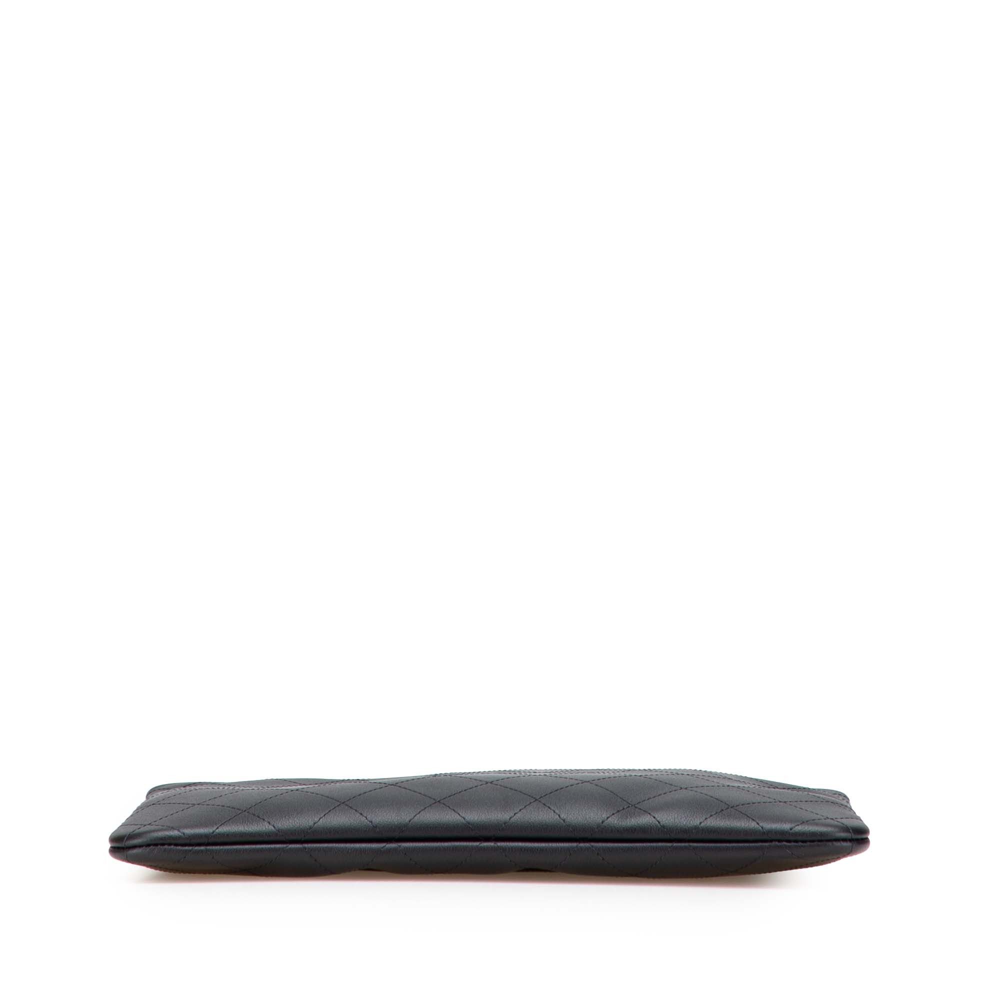 Chanel Chanel Medium Stitched Calfskin CC Cosmetic Case Size ONE SIZE - 3 Thumbnail