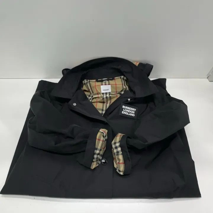 Burberry Burberry Black Logo Print Hooded Jacket 0079 Size S / US 4 / IT 40 - 8 Thumbnail