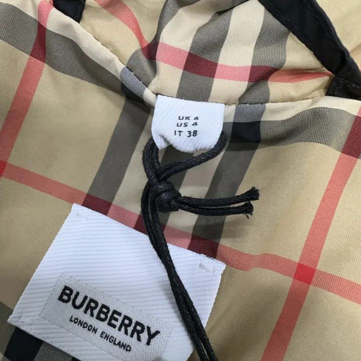 Burberry Burberry Black Hooded Lightweight Jacket 0079 Size S / US 4 / IT 40 - 3 Thumbnail