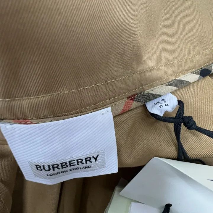 Burberry Burberry Solid Button A-Line Midi Skirt 0079 Size 30" / US 8 / IT 44 - 6 Thumbnail