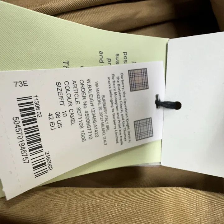 Burberry Burberry Solid Button A-Line Midi Skirt 0079 Size 30" / US 8 / IT 44 - 5 Thumbnail