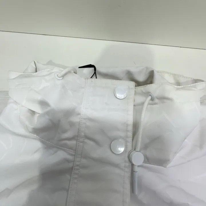 Burberry Burberry SS22 White Drawstring Long Sleeve Jacket 0079 Size M / US 6-8 / IT 42-44 - 7 Thumbnail