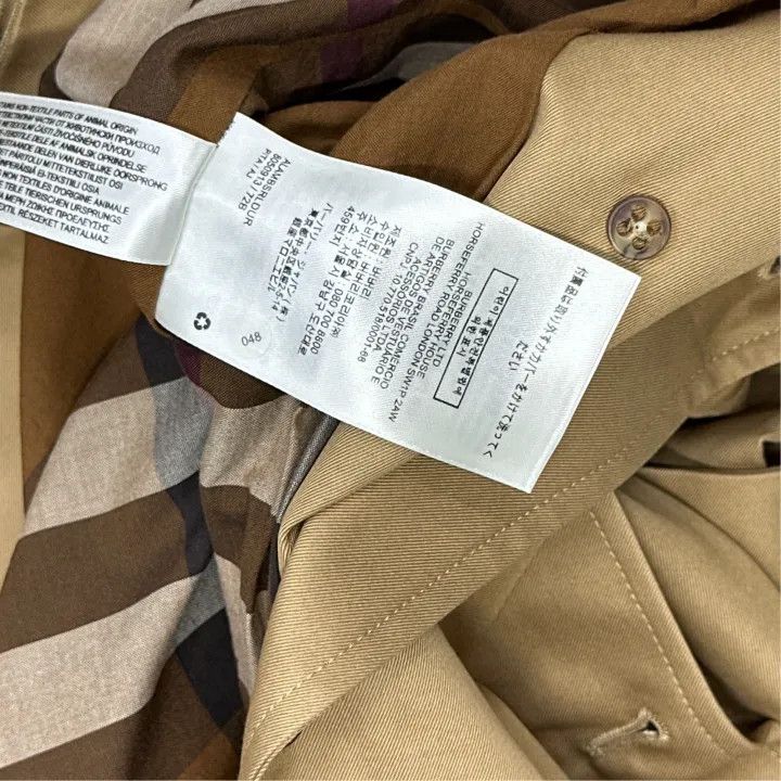 Burberry Classic Long Sleeve Trench Coat for Women 0079