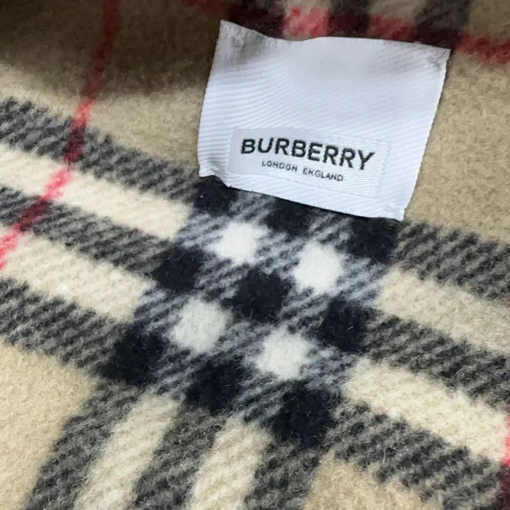 Burberry Burberry Black Wool Hooded Duffle Coat for Women 0079 Size L / US 10 / IT 46 - 6 Thumbnail