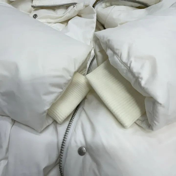 Burberry Burberry White Hooded Down Jacket for Women 0079 Size L / US 10 / IT 46 - 5 Thumbnail