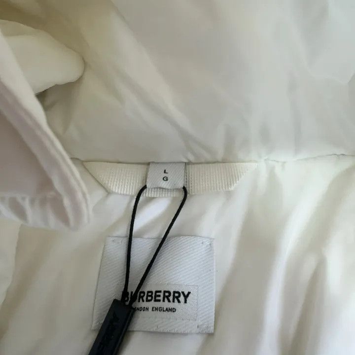 Burberry Burberry White Hooded Down Jacket for Women 0079 Size L / US 10 / IT 46 - 2 Thumbnail