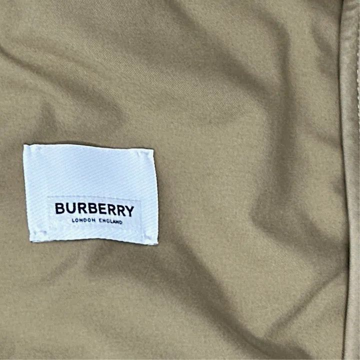 Burberry Burberry Quilted Button-Up Jacket for Women 0079 Size L / US 10 / IT 46 - 3 Thumbnail