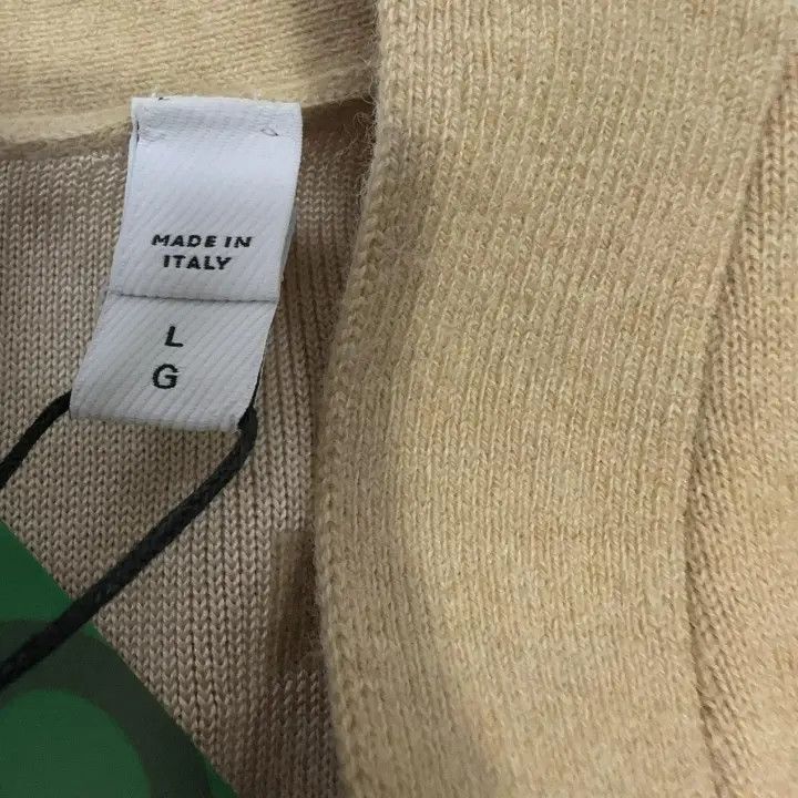 Burberry Burberry Logo Loose Knit Sweater for Women 0079 Size L / US 10 / IT 46 - 9 Thumbnail