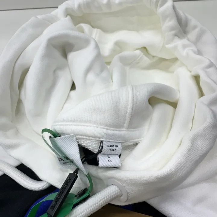 Burberry Burberry Hooded Sweatshirt with Geometric Print 0079 Size L / US 10 / IT 46 - 5 Thumbnail