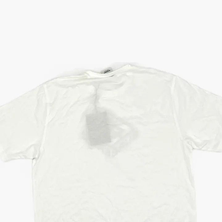 Burberry Burberry Logo Graphic Cotton T-shirt for Men and Women 0079 Size M / US 6-8 / IT 42-44 - 4 Thumbnail