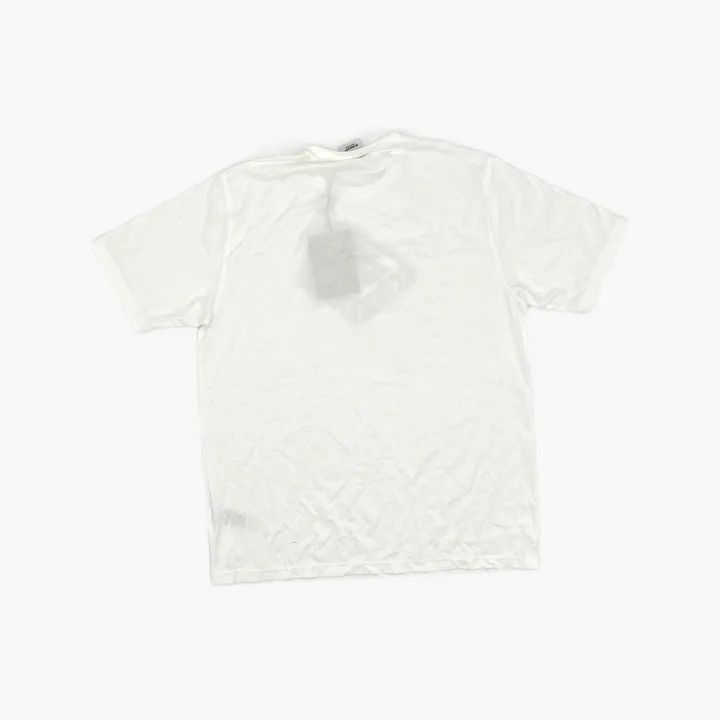 Burberry Burberry Logo Graphic Cotton T-shirt for Men and Women 0079 Size M / US 6-8 / IT 42-44 - 3 Thumbnail
