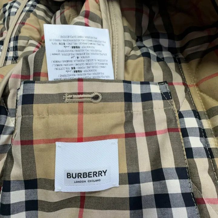 Burberry Burberry Women's Quilted Button-Up Jacket 0079 Size M / US 6-8 / IT 42-44 - 5 Thumbnail