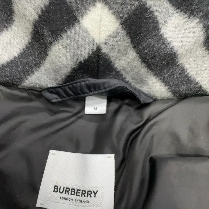 Burberry Burberry Black Hooded Puffer Jacket 0079 Size M / US 6-8 / IT 42-44 - 3 Thumbnail