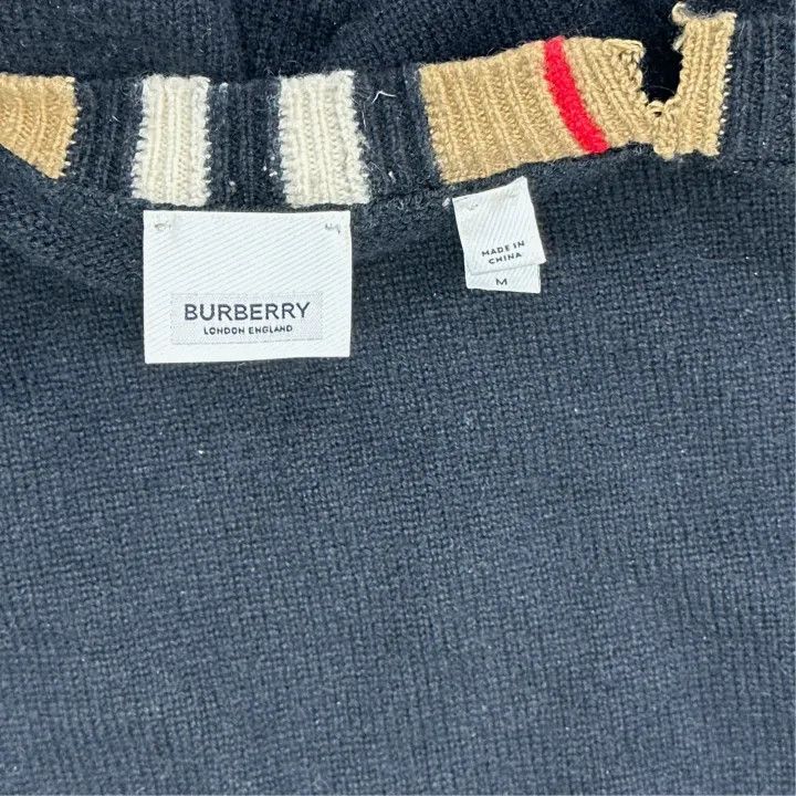 Burberry Burberry Black Striped Cashmere Sweater for Women 0079 Size M / US 6-8 / IT 42-44 - 2 Thumbnail