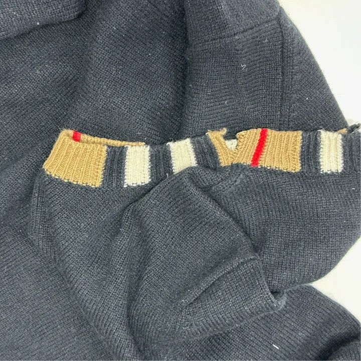 Burberry Burberry Black Striped Cashmere Sweater for Women 0079 Size M / US 6-8 / IT 42-44 - 4 Thumbnail