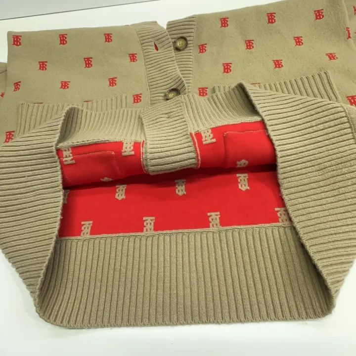 Burberry Burberry Classic Logo V-Neck Cashmere Sweater 0079 Size M / US 6-8 / IT 42-44 - 8 Thumbnail