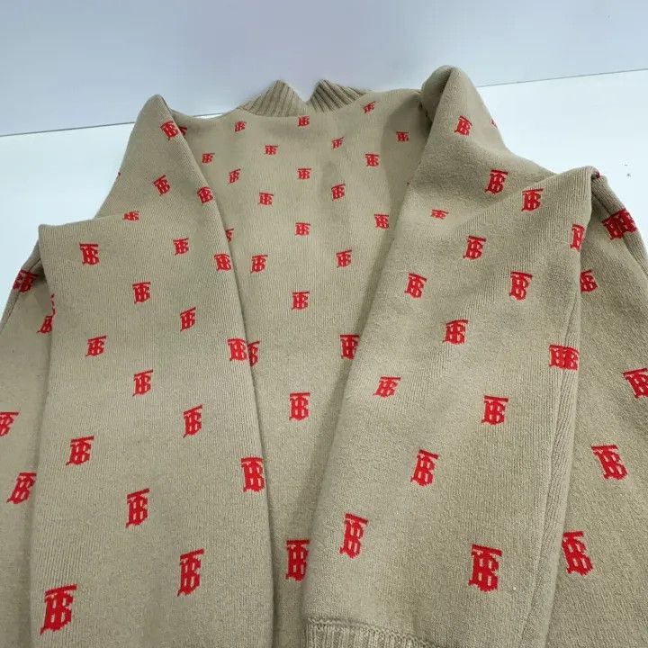 Burberry Burberry Classic Logo V-Neck Cashmere Sweater 0079 Size M / US 6-8 / IT 42-44 - 10 Thumbnail