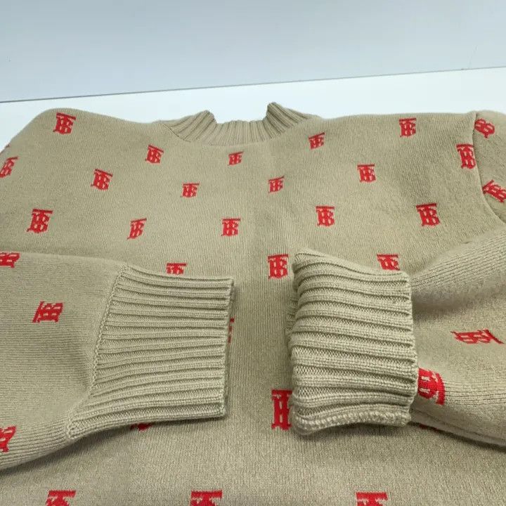 Burberry Burberry Classic Logo V-Neck Cashmere Sweater 0079 Size M / US 6-8 / IT 42-44 - 11 Thumbnail
