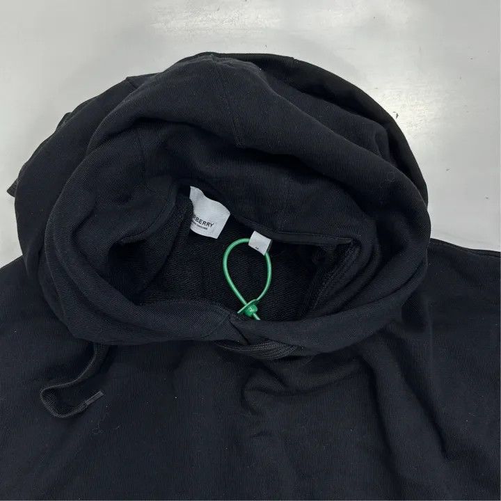 Burberry Burberry Black Letter Print Hoodie for Women 0079 Size M / US 6-8 / IT 42-44 - 4 Thumbnail