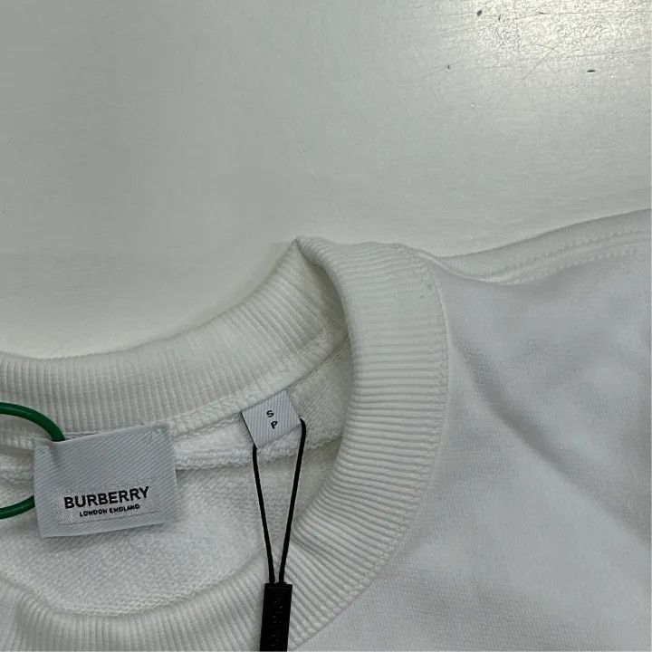 Burberry Burberry White Logo Print Long Sleeve Sweatshirt 0079 Size S / US 4 / IT 40 - 2 Thumbnail