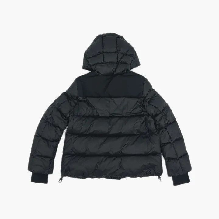 Burberry Burberry Logo Design Down Jacket for Women 0079 Size S / US 4 / IT 40 - 3 Thumbnail
