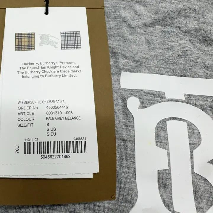 Burberry Burberry Gray Logo Graphic T-Shirt for Women 0079 Size S / US 4 / IT 40 - 9 Thumbnail