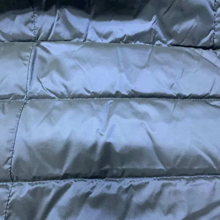 Burberry Burberry Navy Down Jacket with Fur Collar 0079 Size XS / US 0-2 / IT 36-38 - 9 Thumbnail