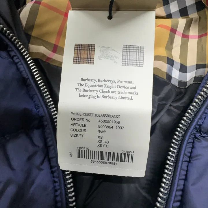 Burberry Burberry Navy Down Jacket with Fur Collar 0079 Size XS / US 0-2 / IT 36-38 - 4 Thumbnail