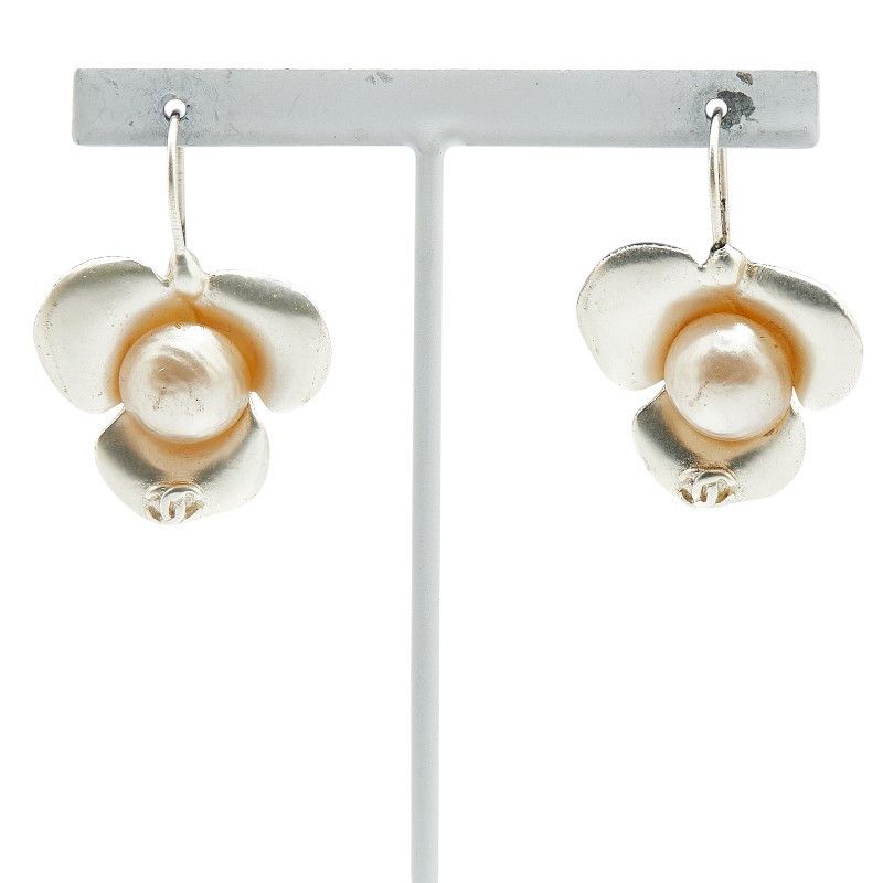 Coco Mark Camellia Earrings Metal Earrings Womenswear