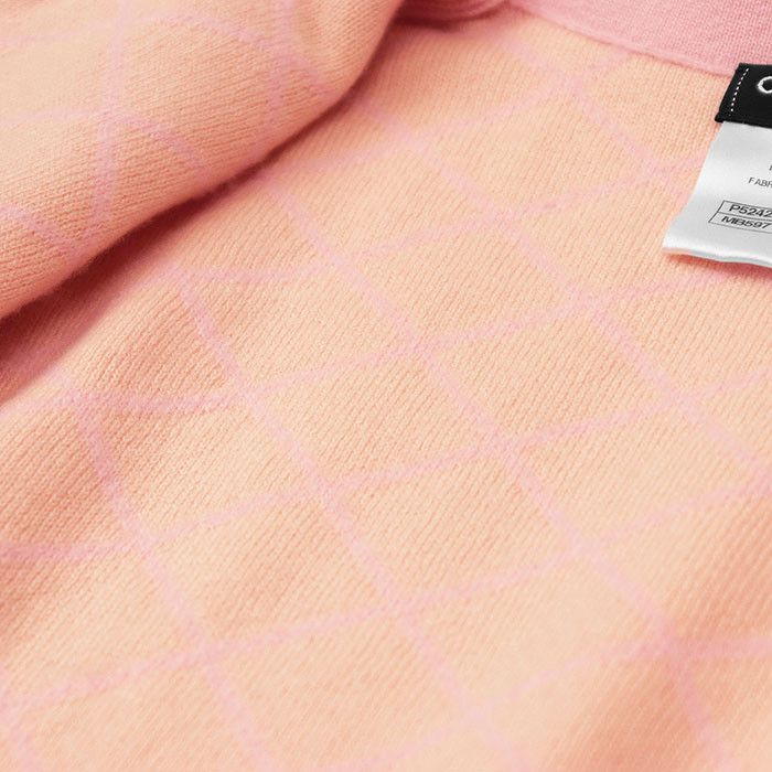 Chanel Chanel Chanel Matelasse Cashmere Silk Jacket Others Outerwear P52423 DUTY FREE for USA Size ONE SIZE - 18 Thumbnail