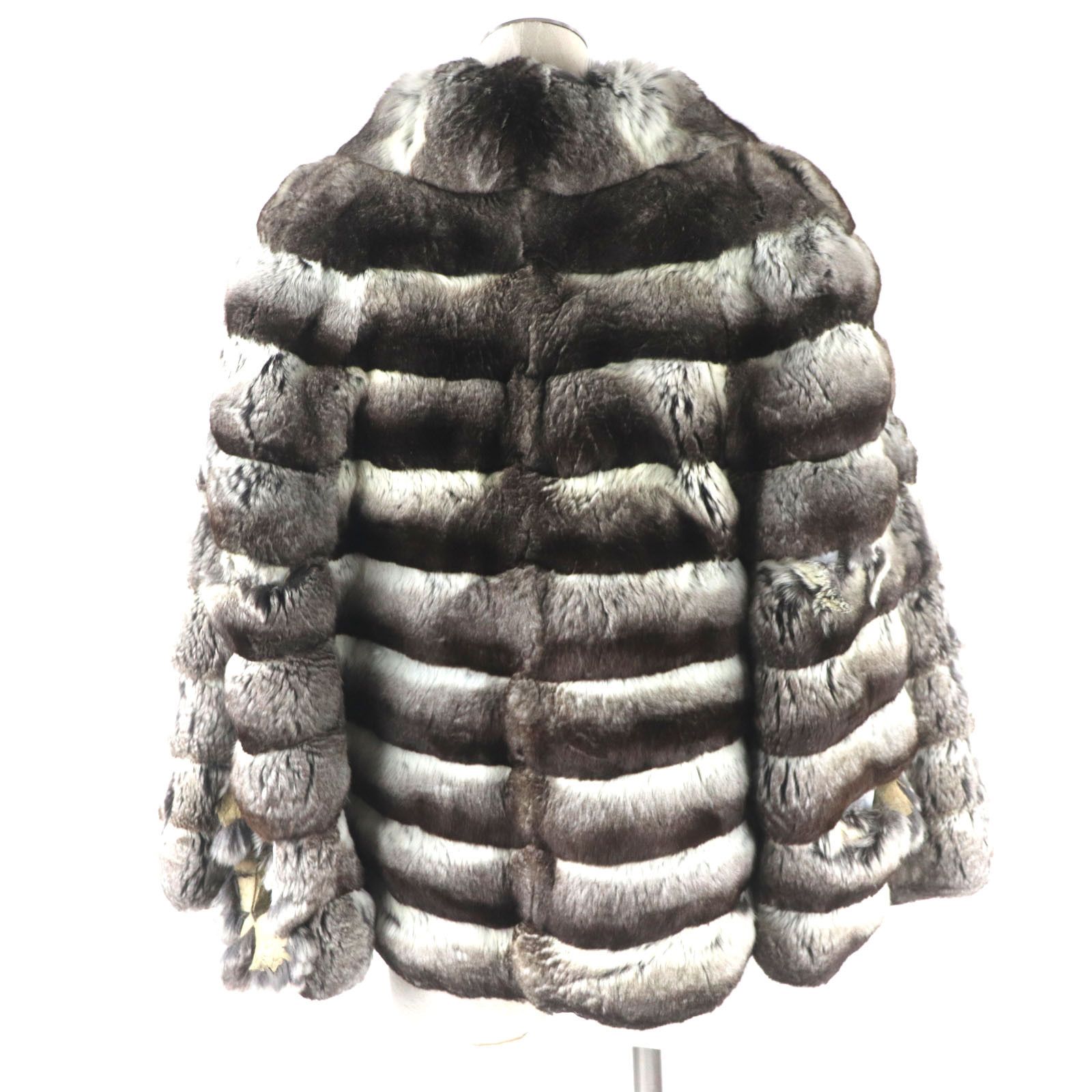 Other Other Chinchilla Genuine Fur Poncho Cape Natural Material Outerwear DUTY FREE for USA Size ONE SIZE - 2 Thumbnail