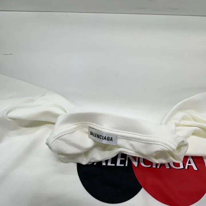 Balenciaga Balenciaga SS20 Vintage Oversized T-Shirt for Women 0079 Size S / US 4 / IT 40 - 6 Thumbnail